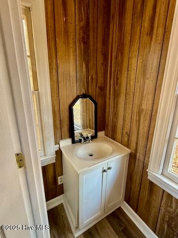 3530 S Pitt Street, Farmville, NC 27828