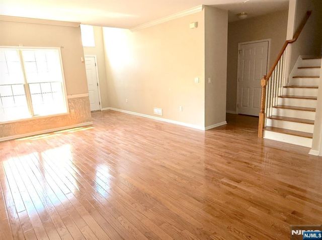 5 Magnolia Lane 54, Cedar Grove, NJ 07009