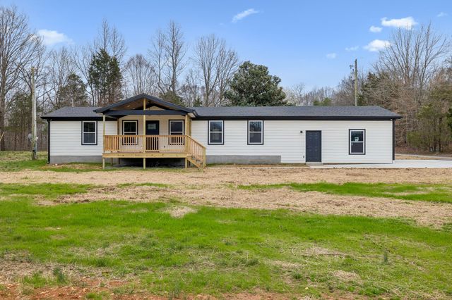 1985 Mosley Ferry Rd, Chapmansboro, TN 37035