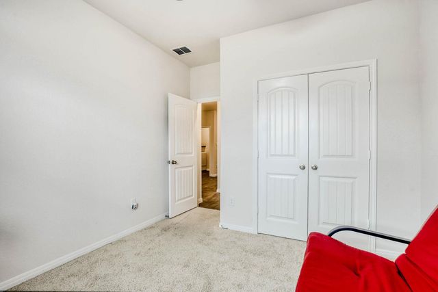 351 Town Lake BND, Kyle, TX 78640