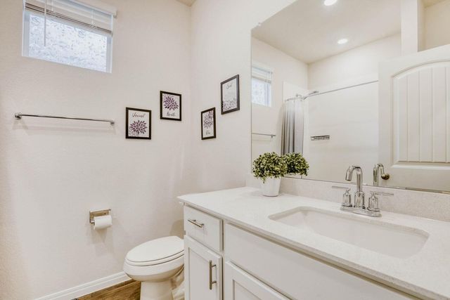 351 Town Lake BND, Kyle, TX 78640