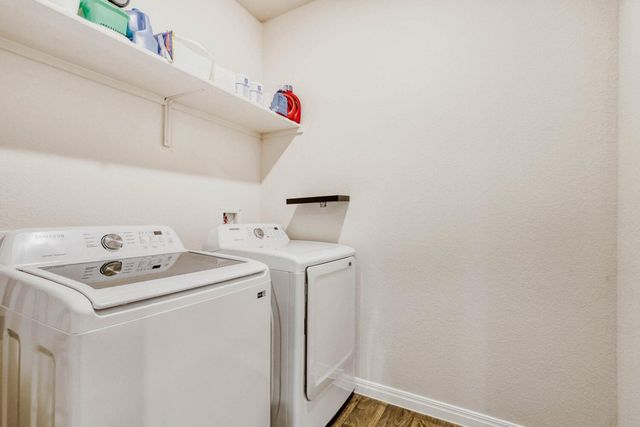 351 Town Lake BND, Kyle, TX 78640