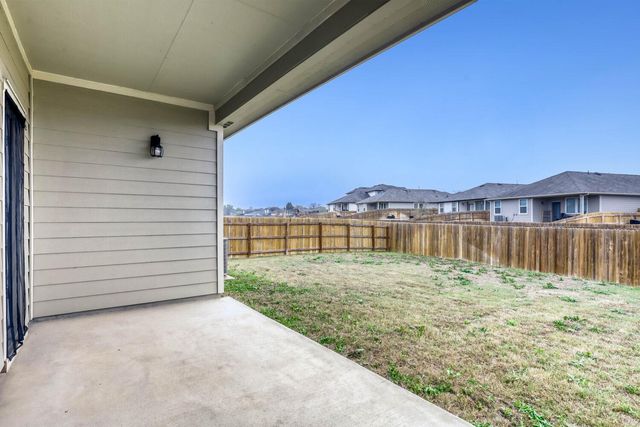 351 Town Lake BND, Kyle, TX 78640