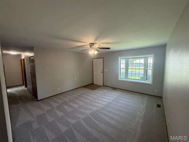 203 Dartmouth Drive, O'fallon, IL 62269