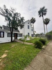 603 E ORANGE AVENUE C, Eustis, FL 32726