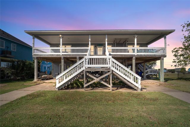 2071 County Road 291, Bay City, TX 77414