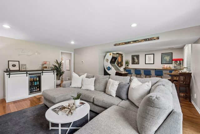6328 Limerick Lane, Edina, MN 55439
