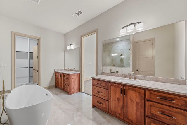 650 Alondrita Street, Celeste, TX 75423