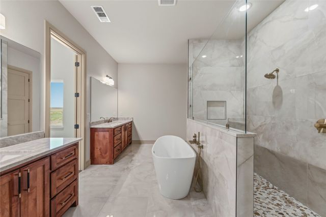 650 Alondrita Street, Celeste, TX 75423