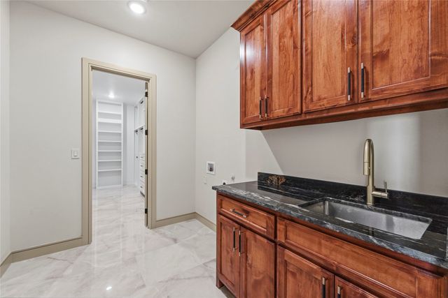 650 Alondrita Street, Celeste, TX 75423