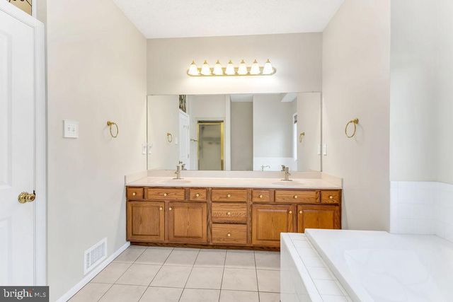 13100 HILLMEADE CT, Charlotte Hall, MD 20622