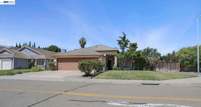 1491 Velasquez Ln, Tracy, CA 95377