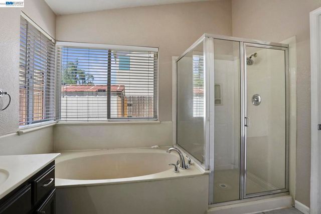 1491 Velasquez Ln, Tracy, CA 95377