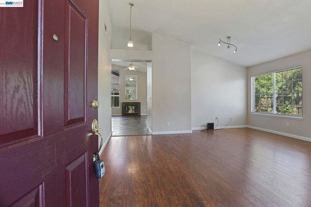 1491 Velasquez Ln, Tracy, CA 95377