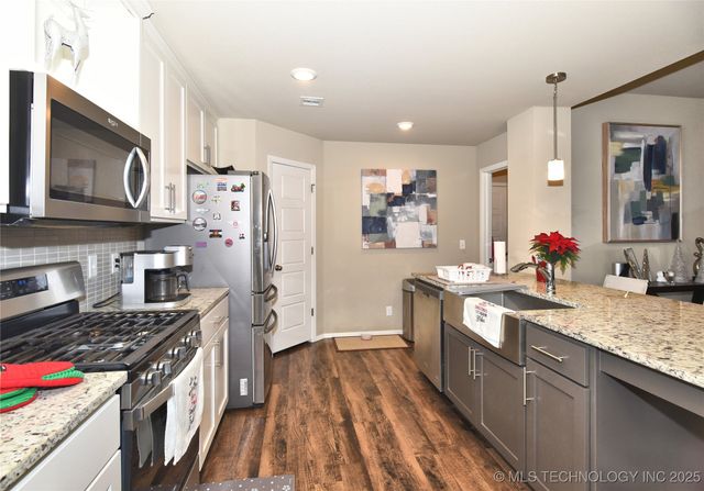 14009 S Kenosha Avenue, Glenpool, OK 74033