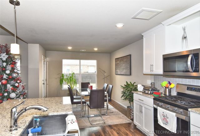 14009 S Kenosha Avenue, Glenpool, OK 74033