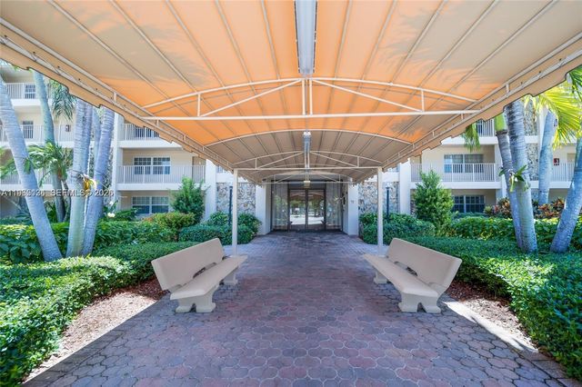 4030 W Palm Aire Drive 104, Pompano Beach, FL 33069