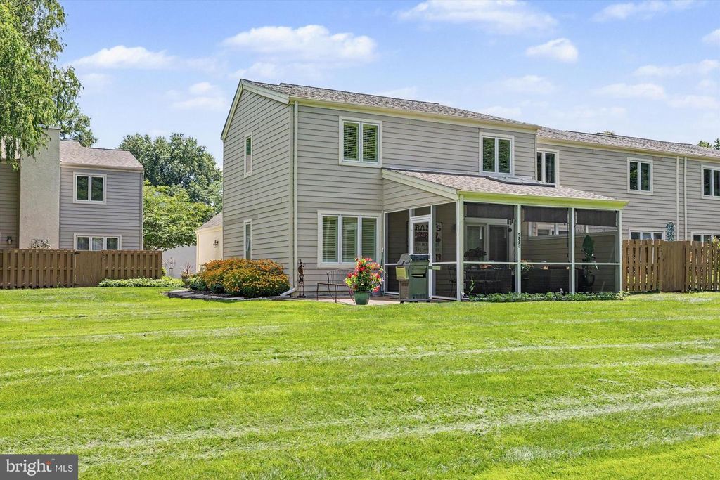 525 PORTSMOUTH CT, DOYLESTOWN, PA 18901 — photo 2