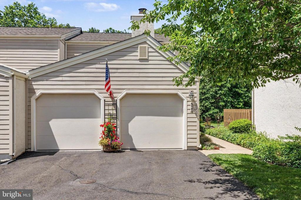 525 PORTSMOUTH CT, DOYLESTOWN, PA 18901 — photo 4