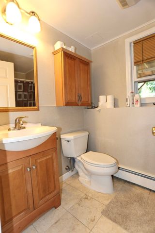 9 Concord Rd, Shrewsbury, MA 01545