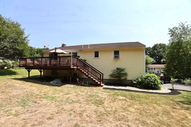 9 Concord Rd, Shrewsbury, MA 01545