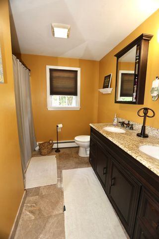 9 Concord Rd, Shrewsbury, MA 01545