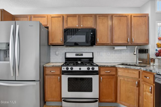 11A Fairway Drive, Halfmoon, NY 12118