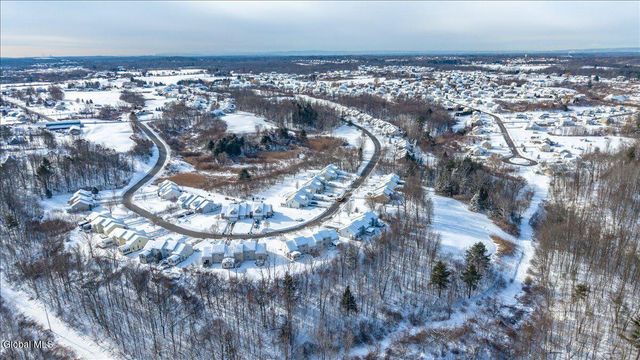 11A Fairway Drive, Halfmoon, NY 12118