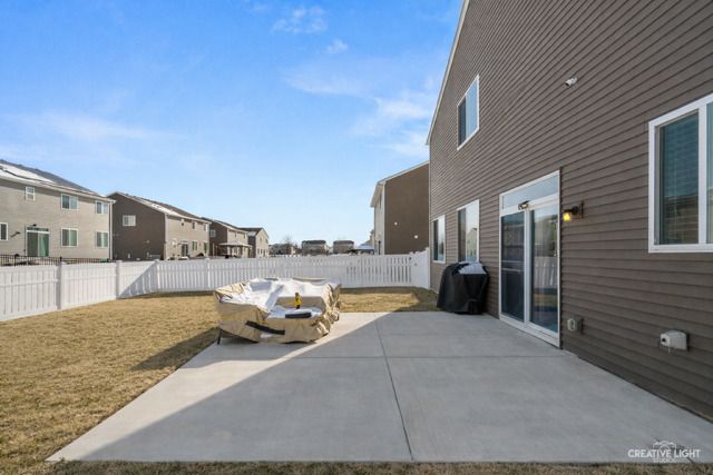 471 S Stone Brook Drive, Romeoville, IL 60446