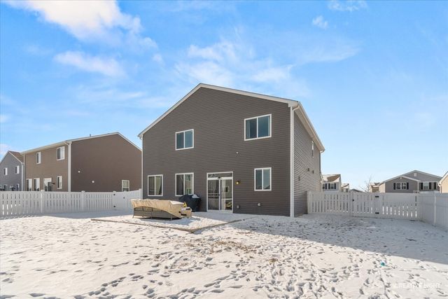 471 S Stone Brook Drive, Romeoville, IL 60446