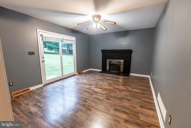 3760 STICKS RD, Glen Rock, PA 17327
