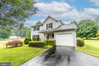 3760 STICKS RD, Glen Rock, PA 17327