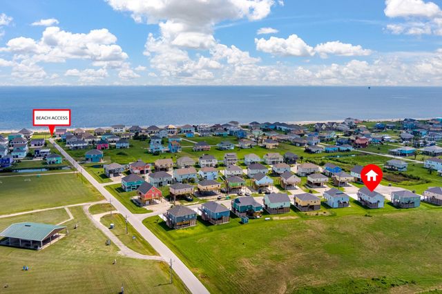 2285 E Lobster Street, Crystal Beach, TX 77650
