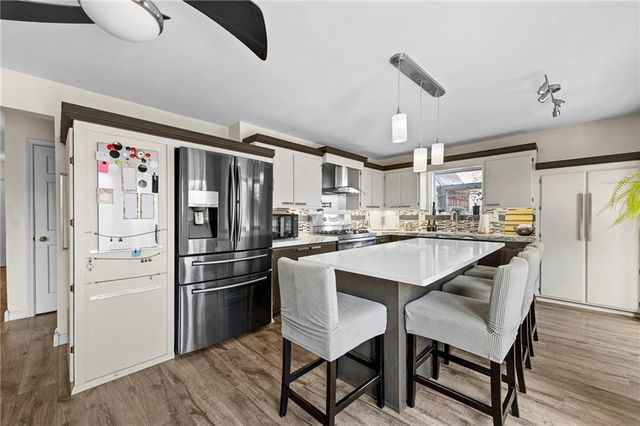 16152 150th Street, Bonner Springs, KS 66012