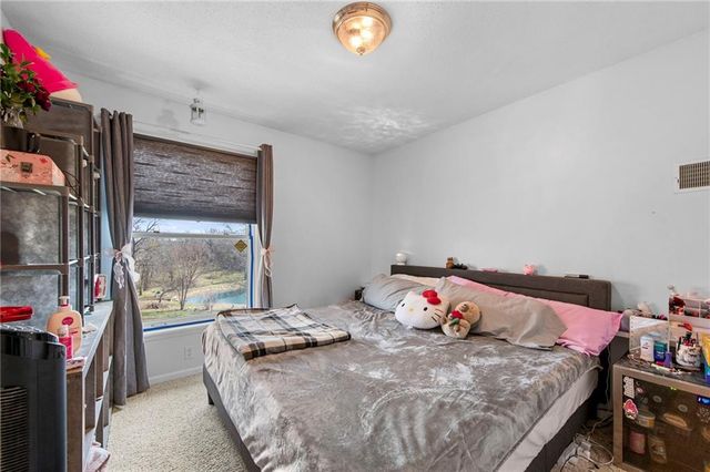 16152 150th Street, Bonner Springs, KS 66012