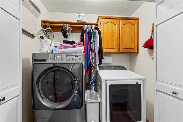 16152 150th Street, Bonner Springs, KS 66012