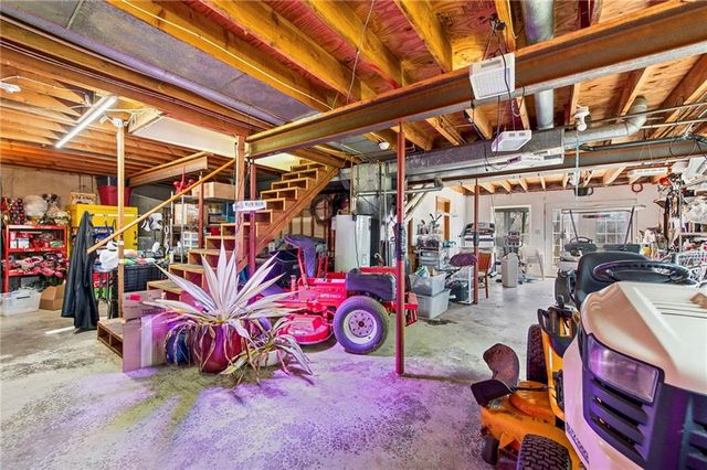 16152 150th Street, Bonner Springs, KS 66012