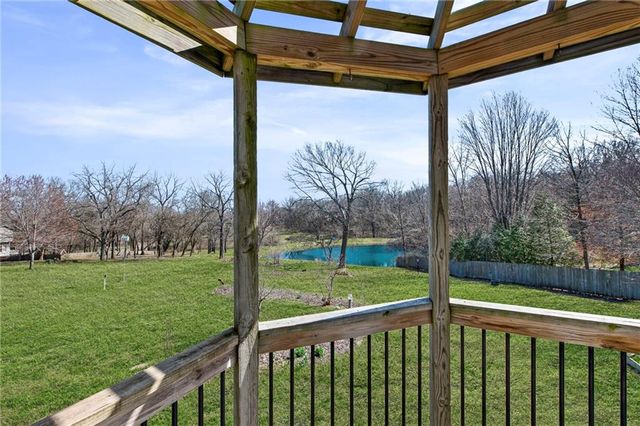 16152 150th Street, Bonner Springs, KS 66012