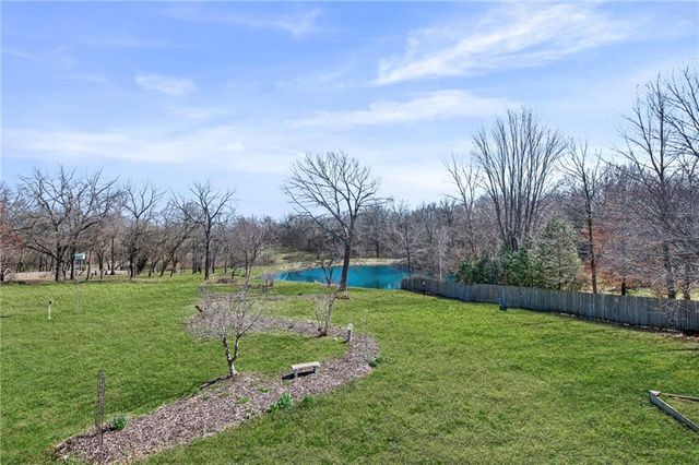 16152 150th Street, Bonner Springs, KS 66012