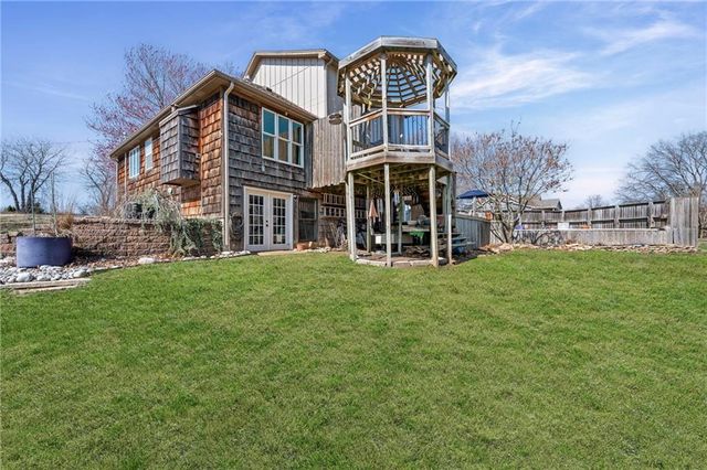 16152 150th Street, Bonner Springs, KS 66012