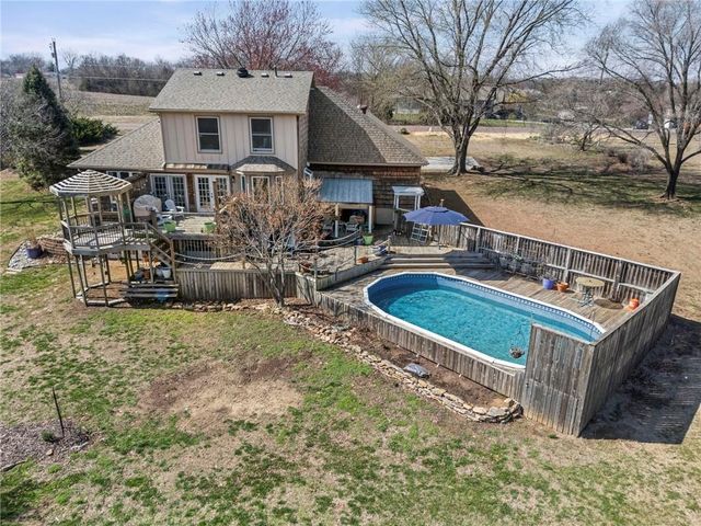 16152 150th Street, Bonner Springs, KS 66012