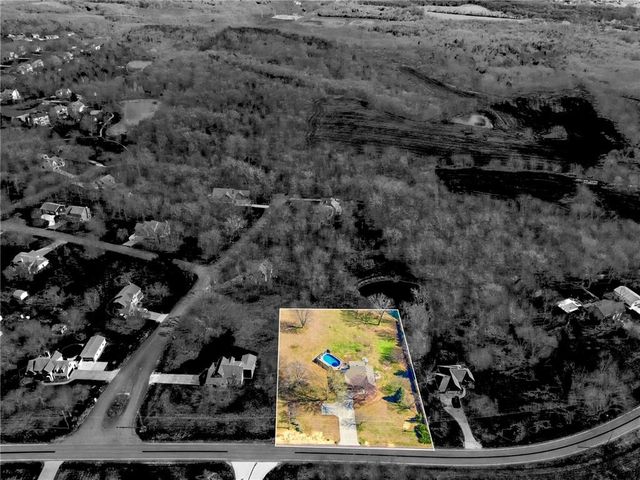 16152 150th Street, Bonner Springs, KS 66012