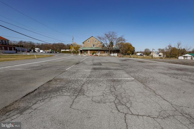 11 DEYSHER RD, Fleetwood, PA 19522