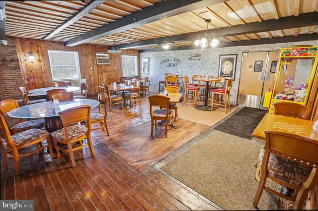 11 DEYSHER RD, Fleetwood, PA 19522
