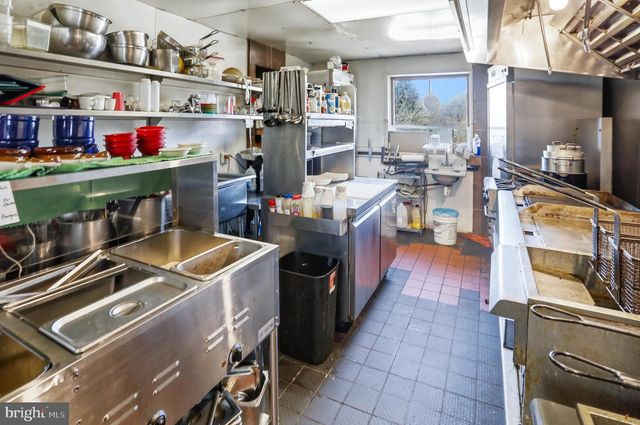 11 DEYSHER RD, Fleetwood, PA 19522