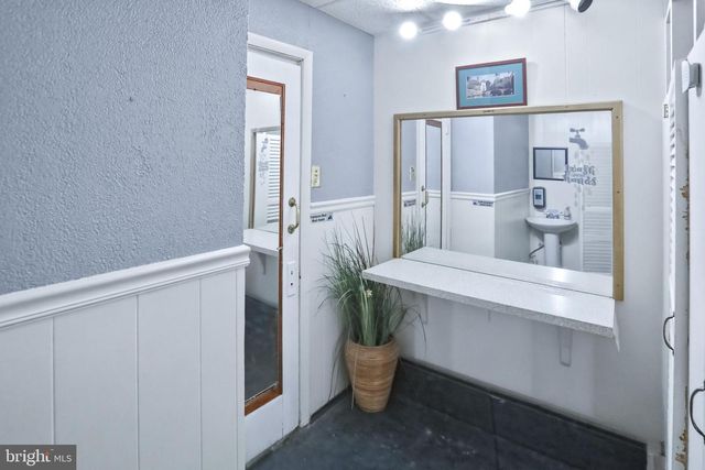 11 DEYSHER RD, Fleetwood, PA 19522