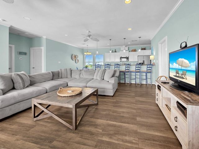 1300 Yacht Basin, Gilchrist, TX 77617