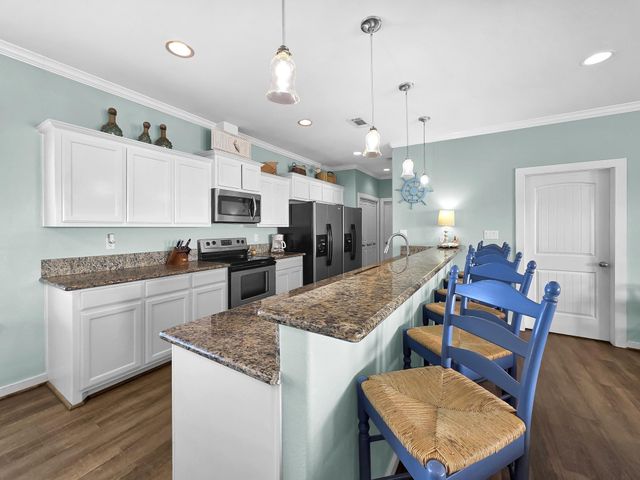 1300 Yacht Basin, Gilchrist, TX 77617