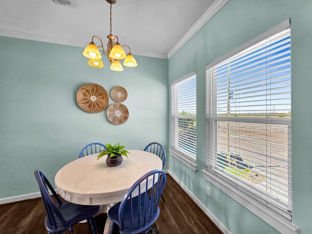 1300 Yacht Basin, Gilchrist, TX 77617