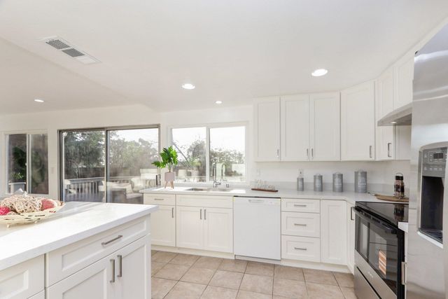 803 Ulmeca Pl, Fremont, CA 94539